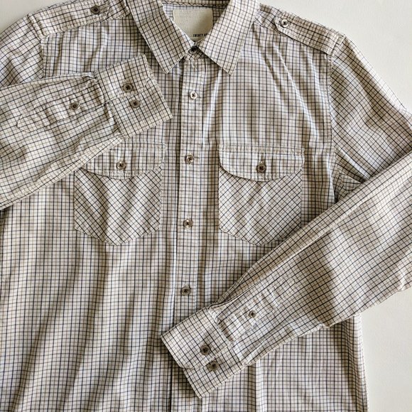 Long Sleeve Shoulder Tabs Plaid Buttondown Brown - Picture 5 of 6